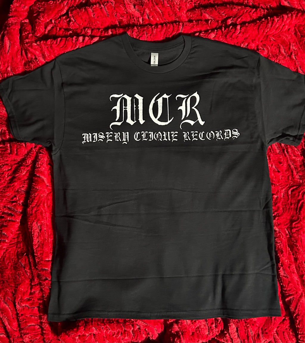 𝕿𝖍𝖗𝖆𝖘𝖍𝖊𝖉 𝕮𝖑𝖎𝖖𝖚𝖊 𝕾𝖍𝖔𝖗𝖙 𝕾𝖑𝖊𝖊𝖛𝖊 𝕸𝕮𝕽 𝕿-𝖘𝖍𝖎𝖗𝖙