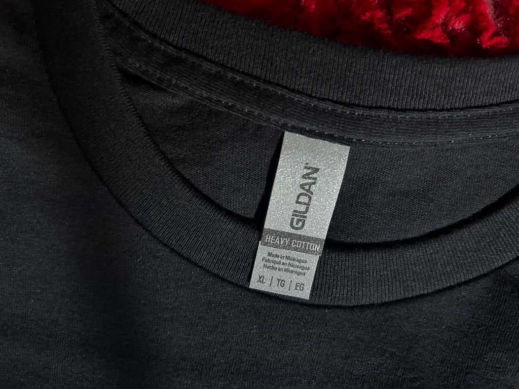 𝕿𝖍𝖗𝖆𝖘𝖍𝖊𝖉 𝕮𝖑𝖎𝖖𝖚𝖊 𝕾𝖍𝖔𝖗𝖙 𝕾𝖑𝖊𝖊𝖛𝖊 𝕸𝕮𝕽 𝕿-𝖘𝖍𝖎𝖗𝖙